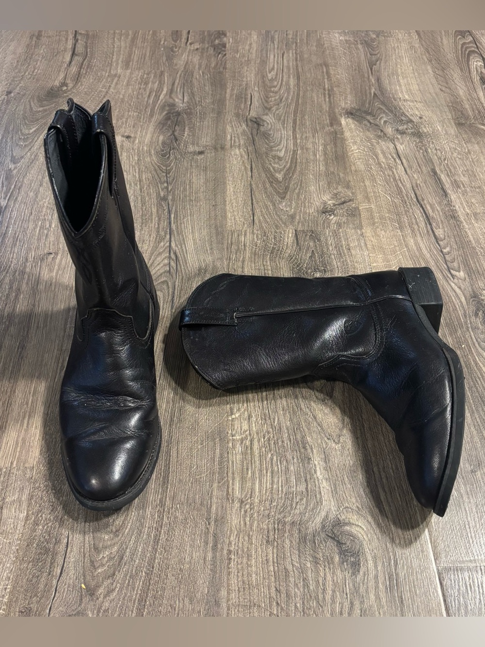 Ariat Black Leather Cowboy Boots Style# 10008813 Men’s size 9D - EUC